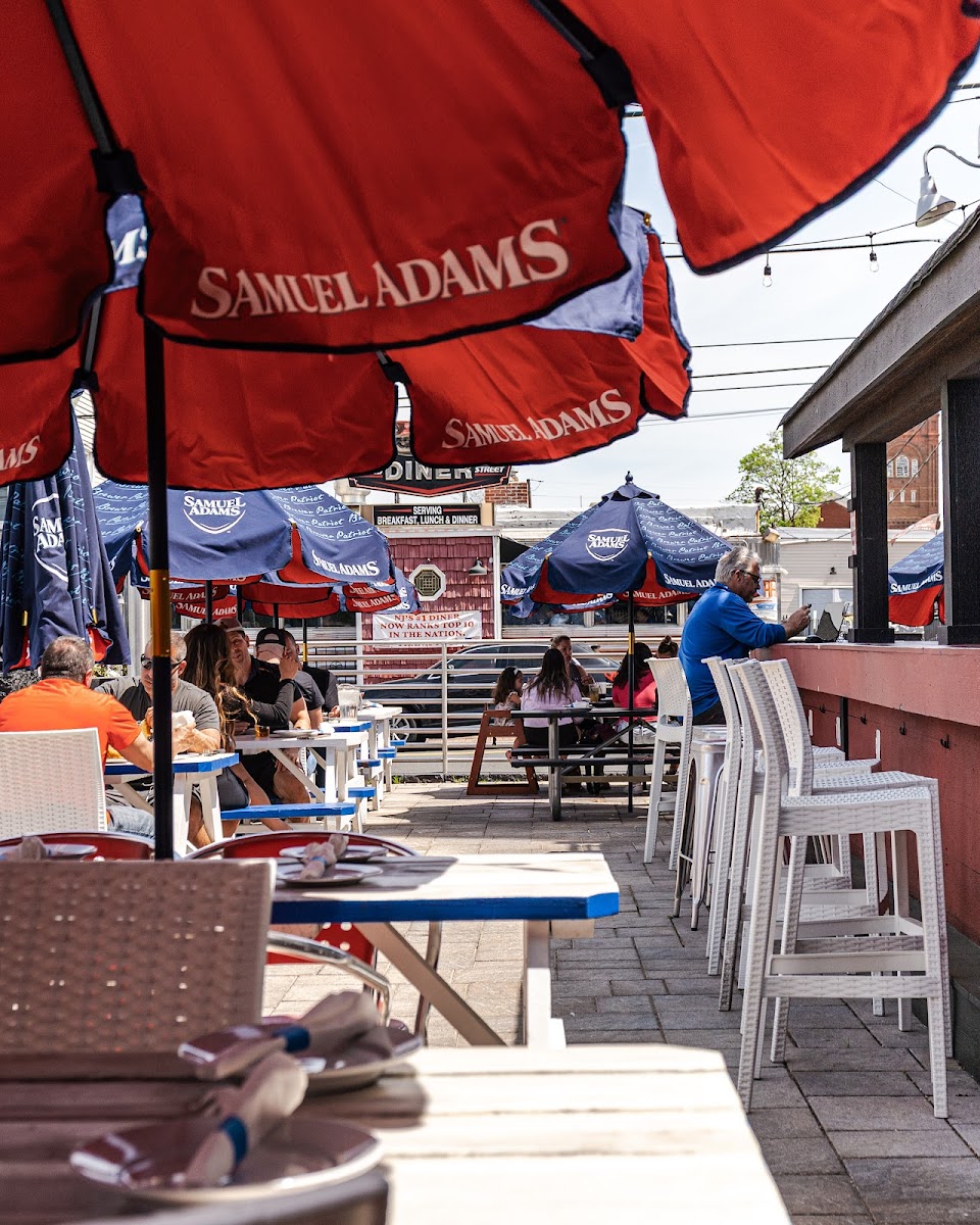 Old Glory Kitchen + Spirits